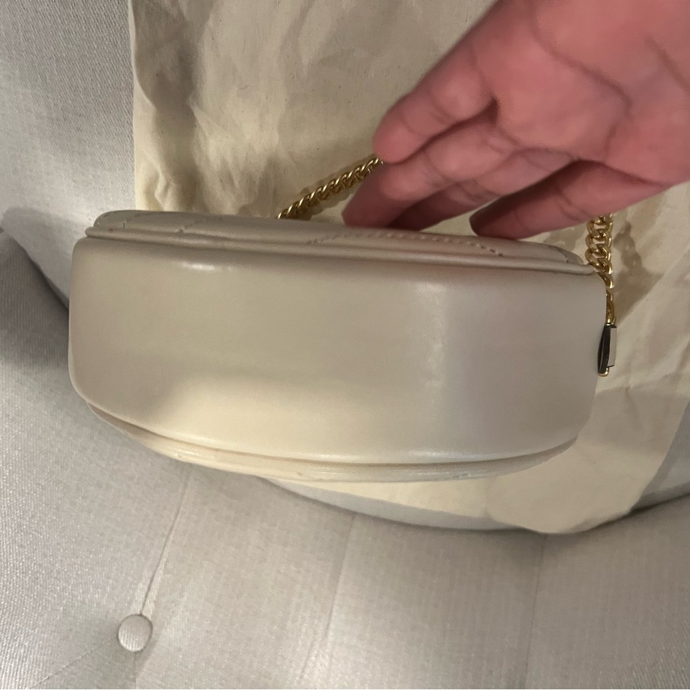 🤍💛Tory Burch Kira Chevron Circle Bag 💛🤍 - Picture 7 of 16
